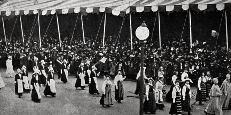 Women's suffrage marchers, 1913.