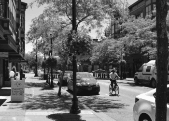 American Enterprise Institute: Report on walkable oriented districts